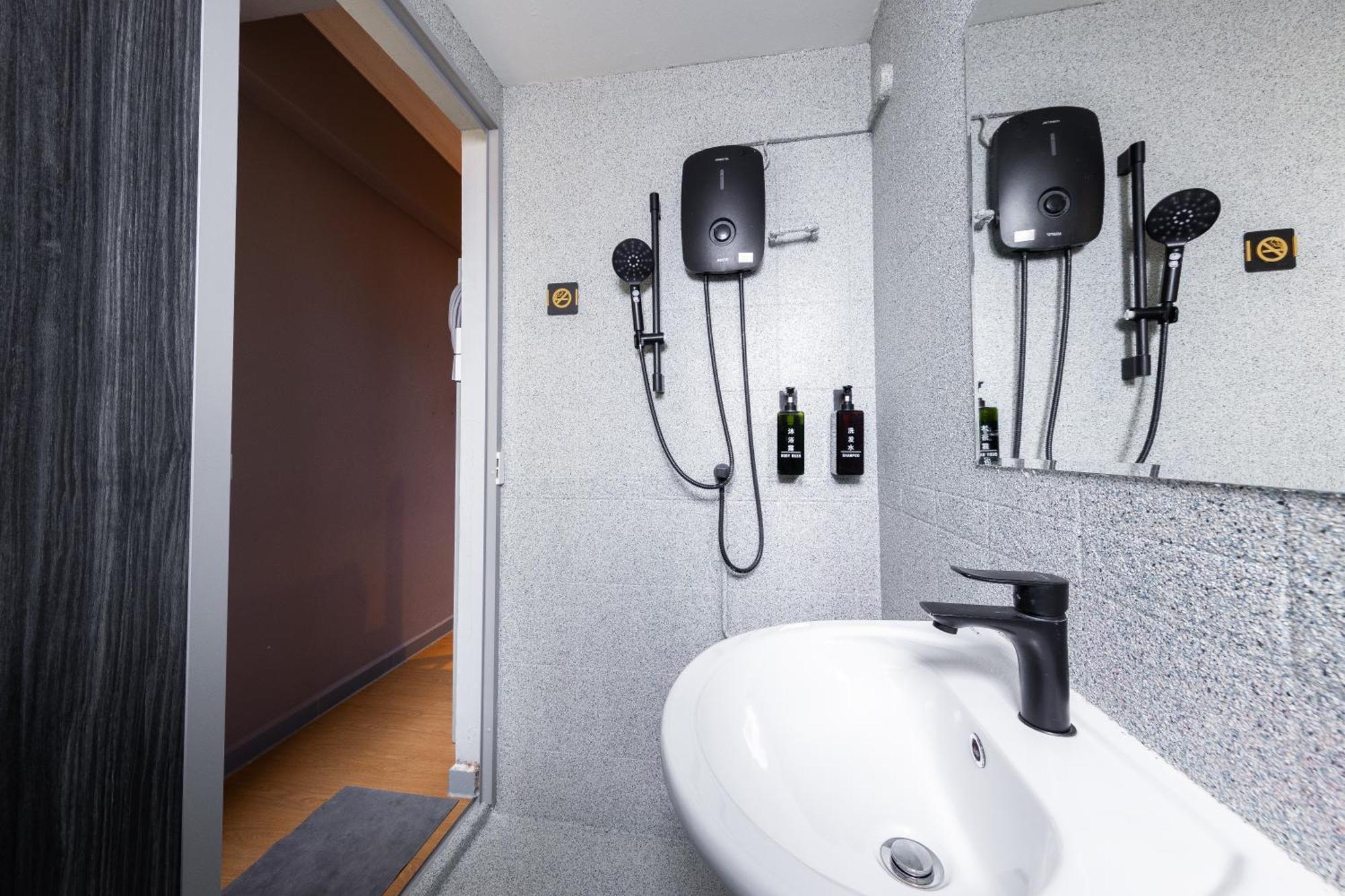 D'Nova Hotel Kallang Singapore Bagian luar foto